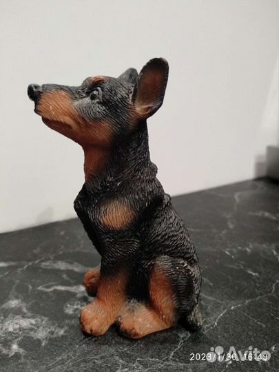 Статуэтка собака