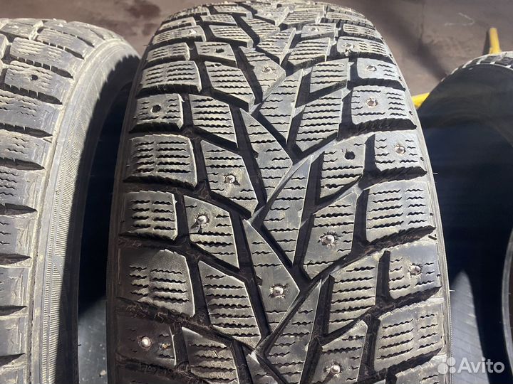 Dunlop SP Winter Ice 02 245/40 R20 и 275/35 R20 102T