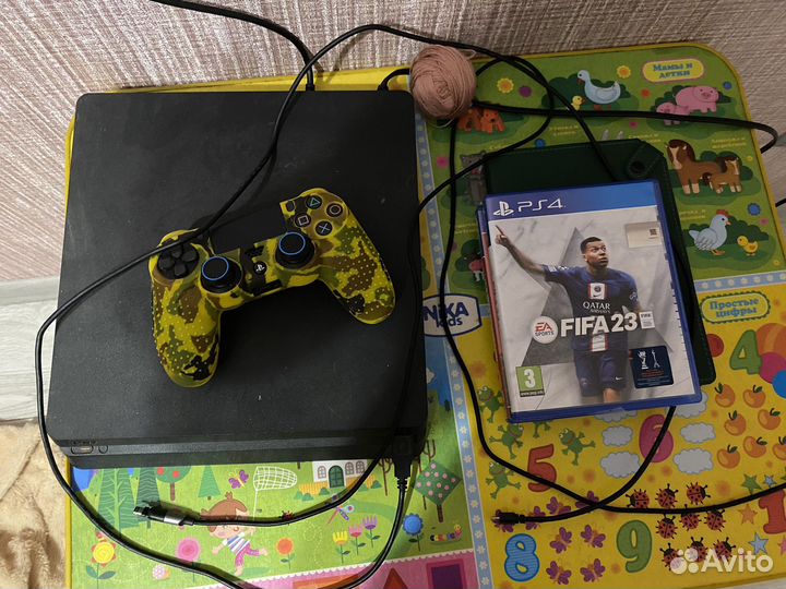 Sony playstation 4 PS4 slim 1tb