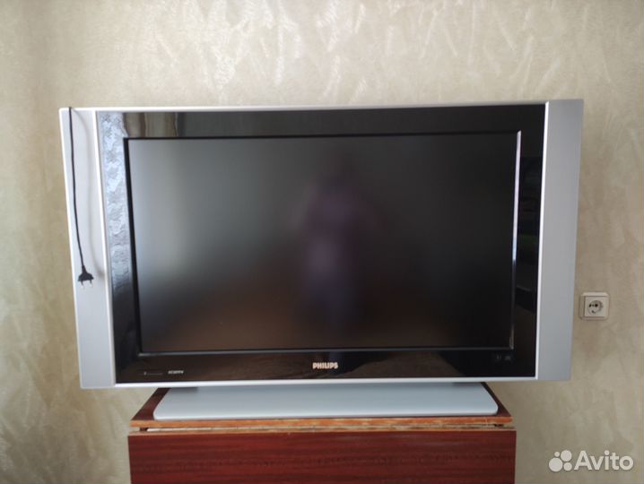 Телевизор Philips 42 дюйма