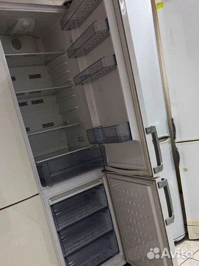 Холодильник бу в отличном состоянии