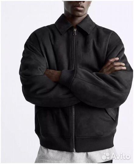 Черный замшевый бомбер Zara