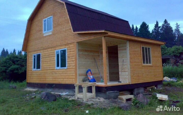 Бригада строителей