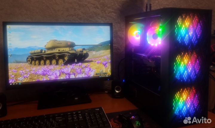 Игровой компьютер с монитором