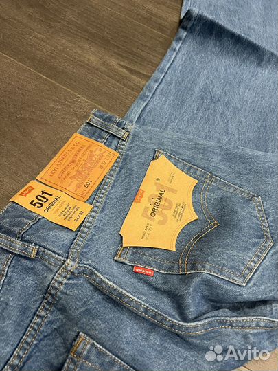 Джинсы синие Levis 501 новые