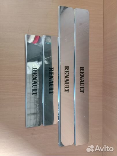 Накладки на пороги Renault