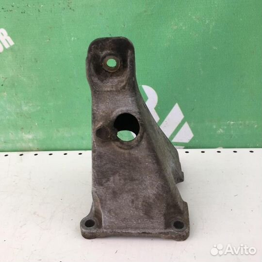 Кронштейн двигателя левый Сузуки Гранд Витара