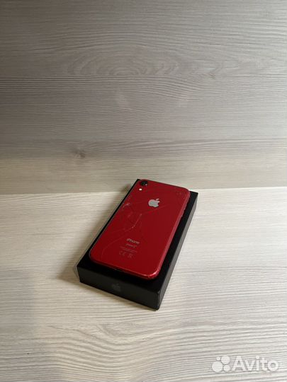 iPhone XR (RED)