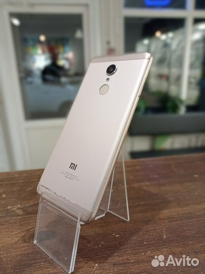 Xiaomi Redmi 5, 2/16 ГБ