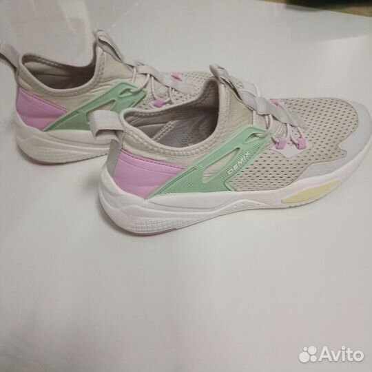 Кроссовки Demix 35