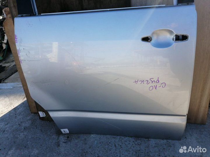 Дверь задняя правая Toyota Noah AZR60