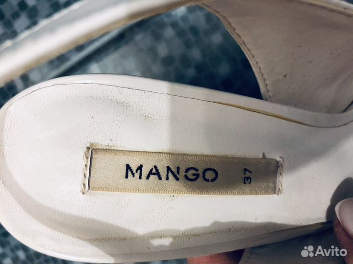 Босоножки женские