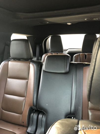 Водитель на личном автомобиле