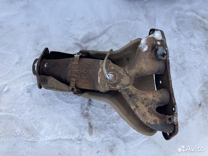 Выпускной коллектор с катализаторм corolla 120