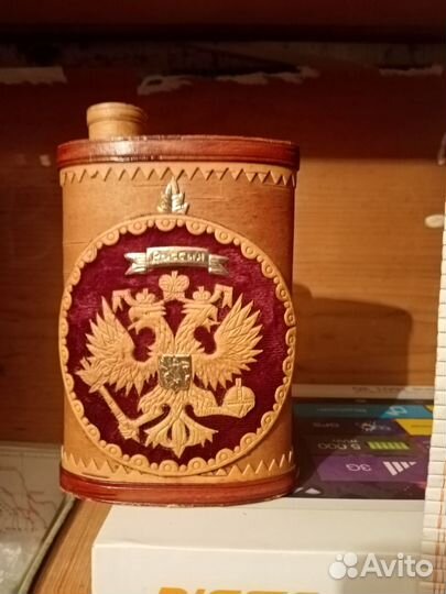 Фляжка из дерева