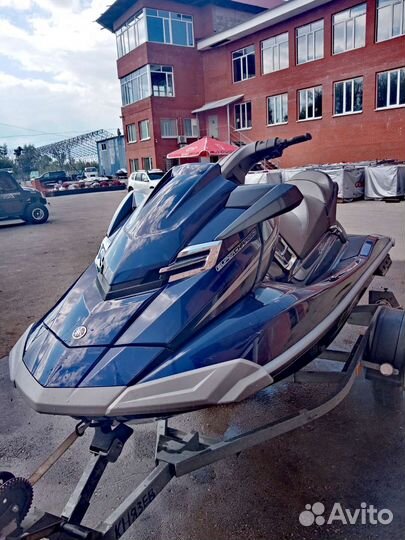 Гидроцикл Yamaha FX Cruiser SHO 1800