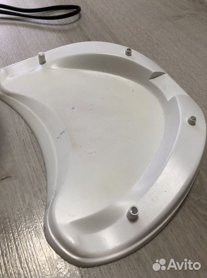 UV/LED Лампа для маникюра