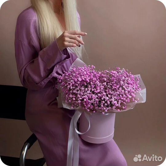 Коробка из розовой гипсофилы