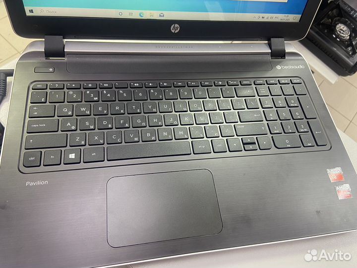 Ф15) Ноутбук HP Pavilion 15 - p203ur