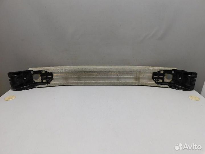 Усилитель переднего бампера Toyota RAV4