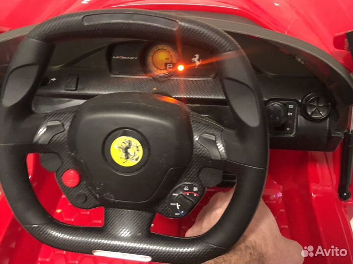 Rastar Детский электрокар Ferrari La Ferrari красн