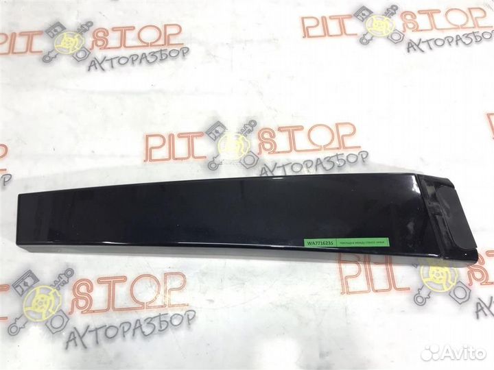 Накладка между стекол левая VW Touareg GP (7LA,7L