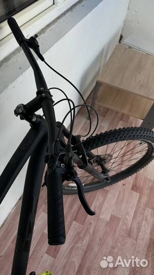 Велосипед GT avalanche expert 27.5