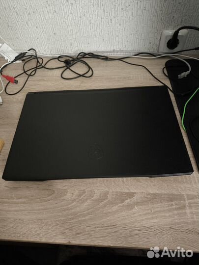 MSI Katana GF76 11UC-893XRU