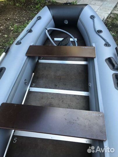 Моторная лодка