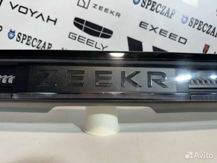 Фонарь задний Zeekr 001 SEA1 2022-Нв