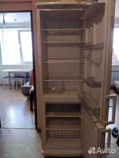 Холодильник 