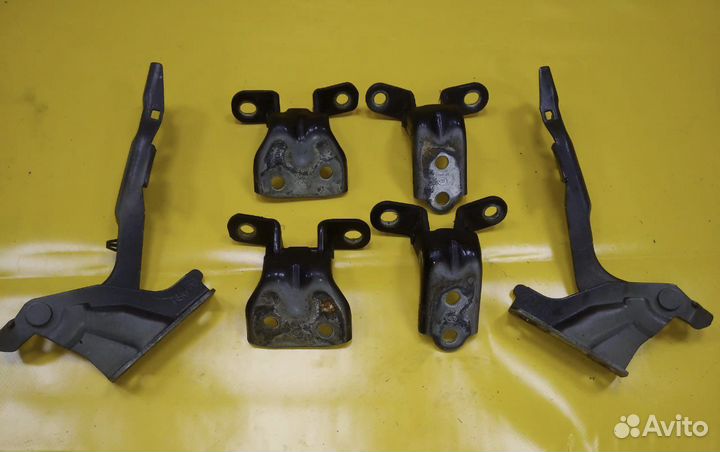 Петли капота дверные Киа Спортейдж 2 и др детали