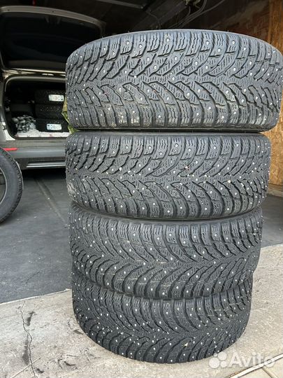 Nokian Tyres Hakkapeliitta 9 215/55 R17 98T
