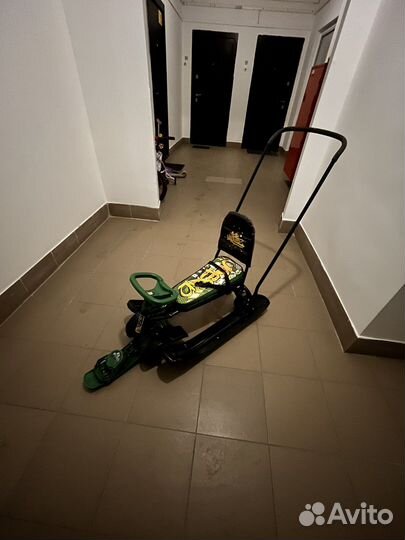 Продам снегокат с колесиками Nika