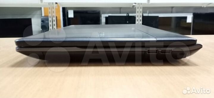 Samsung NP300/i5 3210/4GB/GT620/320GB/15.6