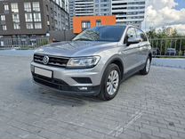 Volkswagen Tiguan 1.4 AMT, 2019, 81 726 км, с пробегом, цена 2 519 000 руб.