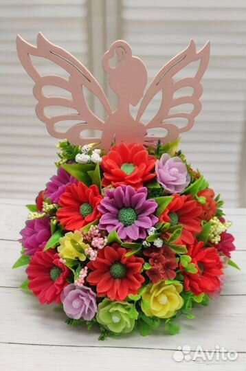 Композиция из мыла. Девушка в платье