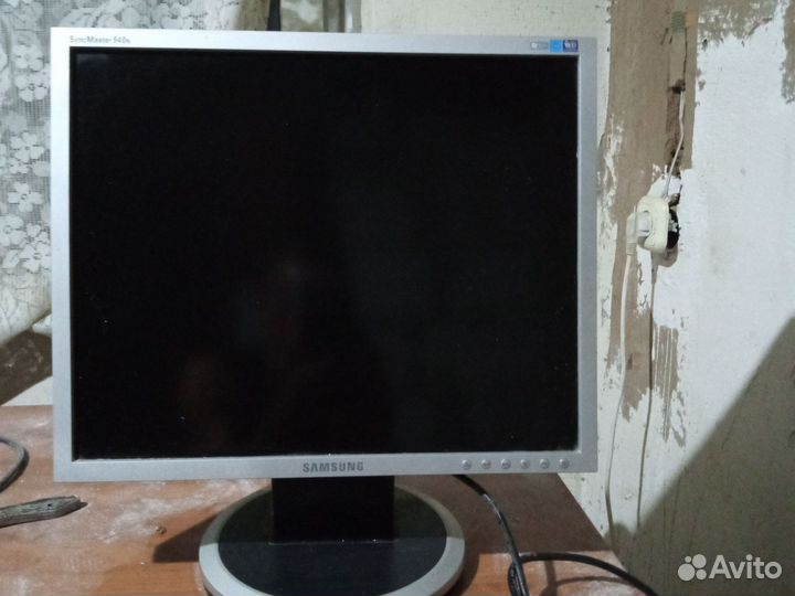 Монитор Samsung