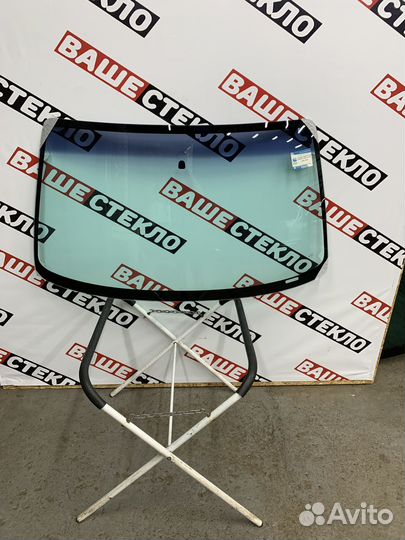 Лобовое стекло Renault Kangoo 1 Замена 1ч