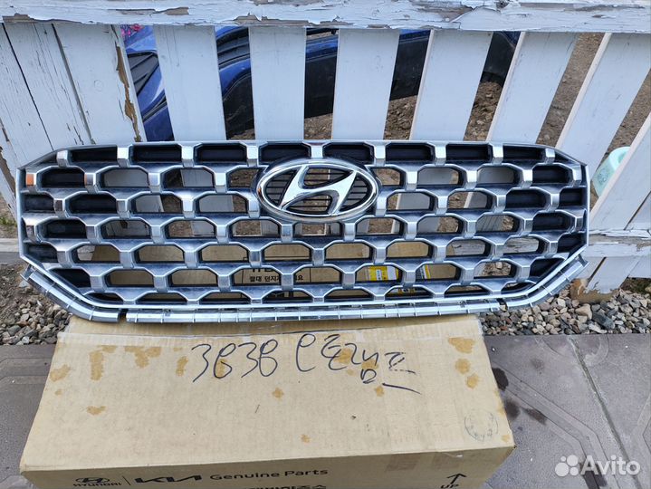 Решетка радиатора Hyundai Santa Fe 4 2020-2023