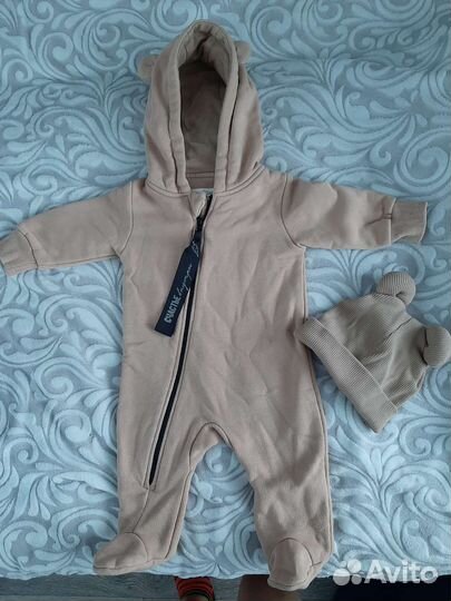 Шапка и комбинезон для малыша с начесом