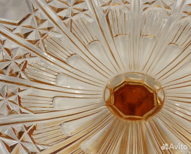 Ваза на ножке фруктовница карамельное стекло СССР