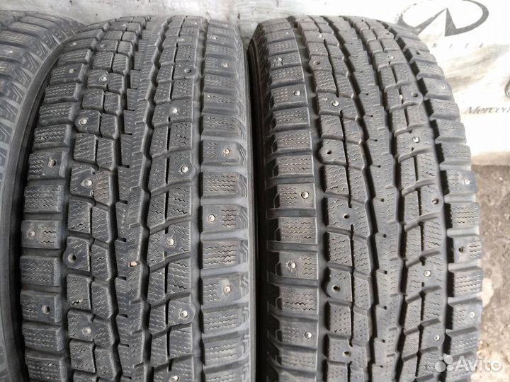 Dunlop SP Winter Ice 01 215/65 R16 102T