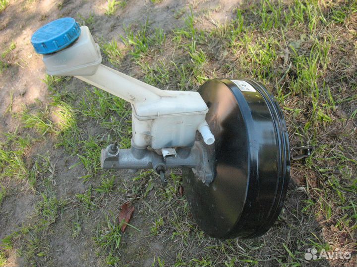 Вакуумный усилитель тормозов Nissan Primera P12