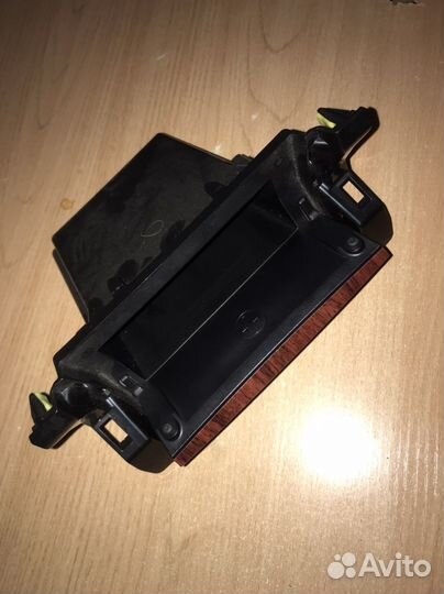 Карман/бардачок/прикуриватель/пепельница