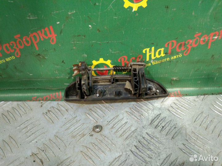 Ручка передняя левая Renault Symbol седан 1.4Л