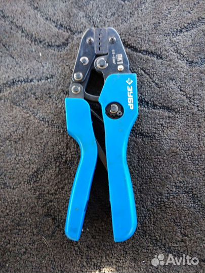 Зажимник для клемм