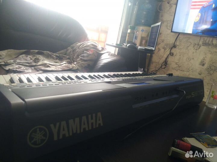 Yamaha psr s670
