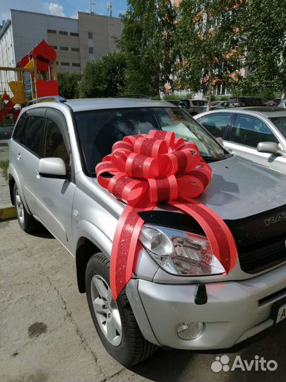 Подарочный бант на машину