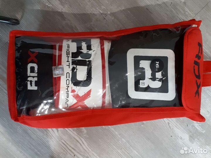 Боксерские перчатки RDX 16 oz